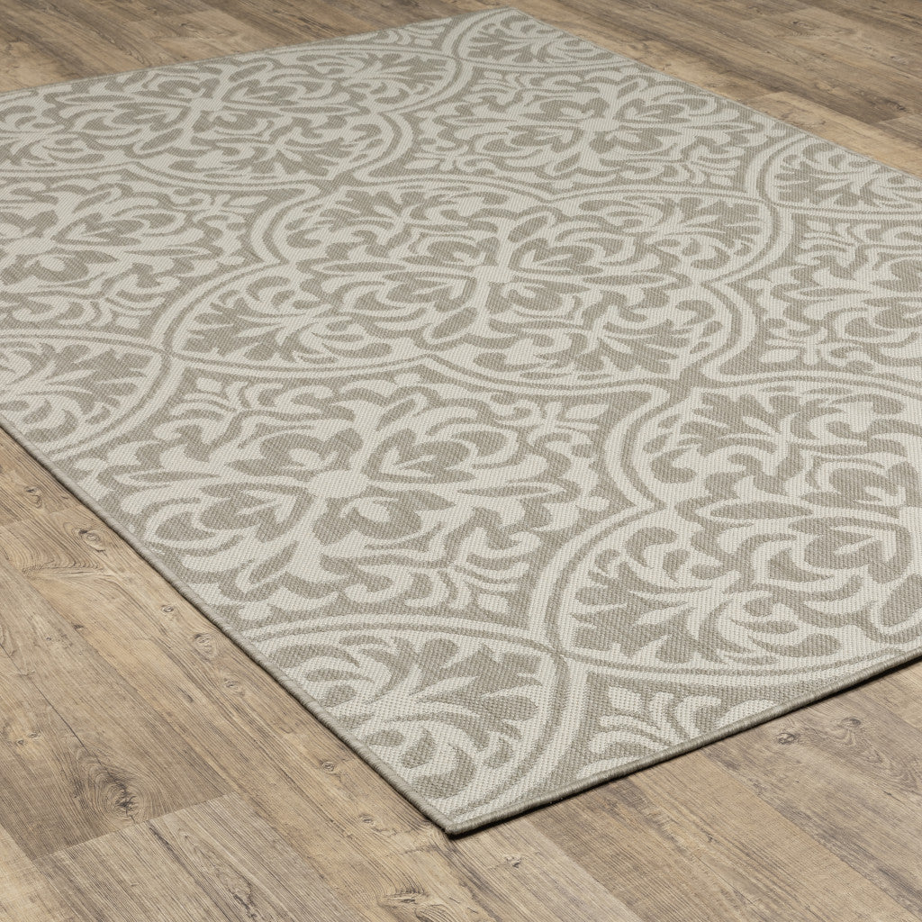 Elegant Indoor and Outdoor Area Rug with Gray and Ivory Floral Design - Stain Resistant for All Spaces