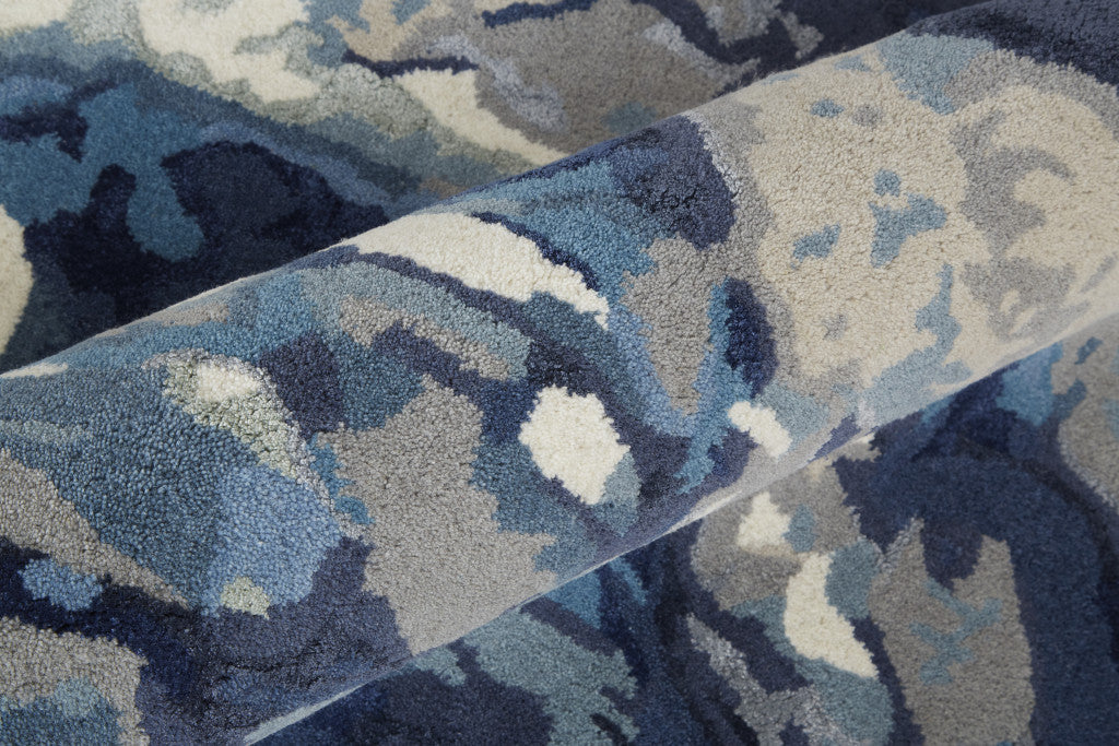 Exquisite Hand-Tufted Blue Floral Wool Rectangular Area Rug for a Cozy and Artistic Home Ambiance