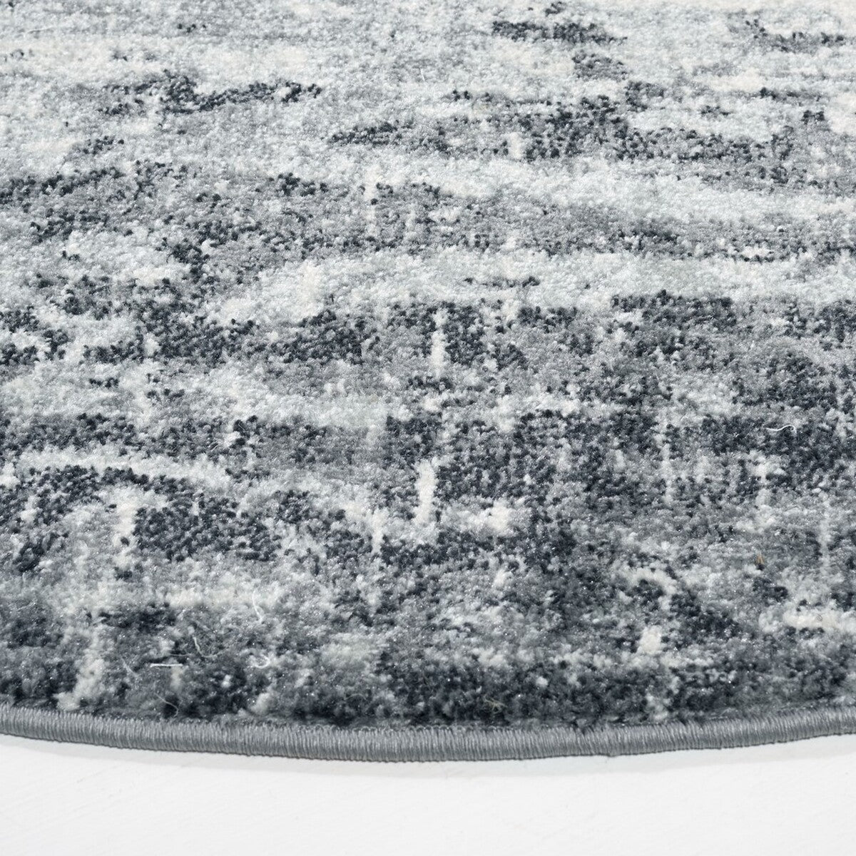 Evoke Transitional Power Loomed Rug: Durable Blend, Stylish Look for Any Room
