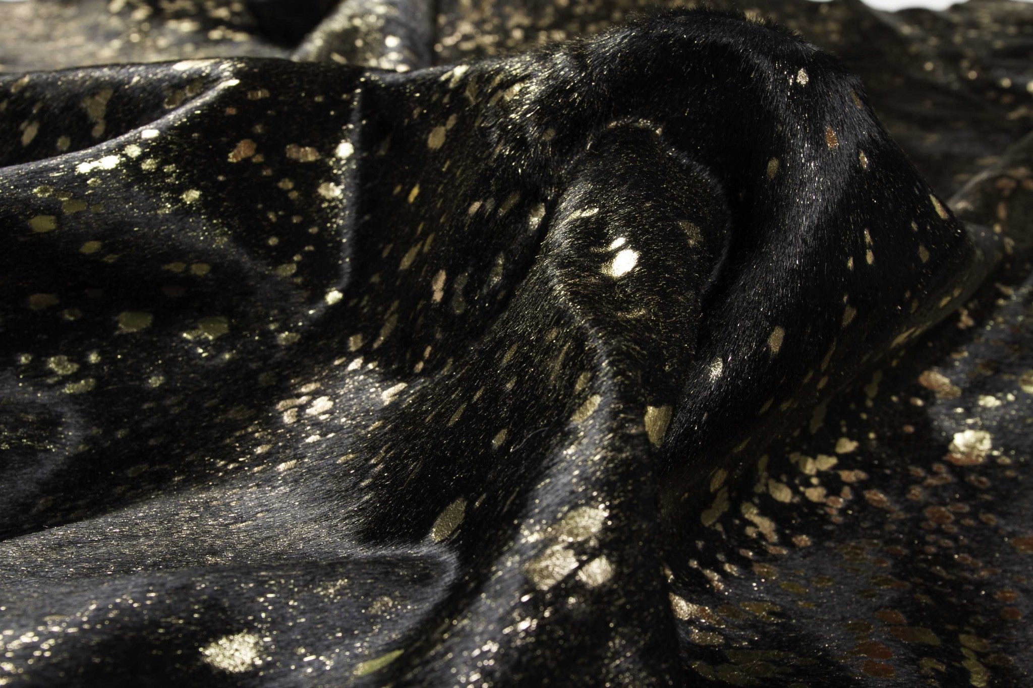 Handmade, Stain-Resistant Luxury Cowhide Area Rug for Timeless Home Elegance