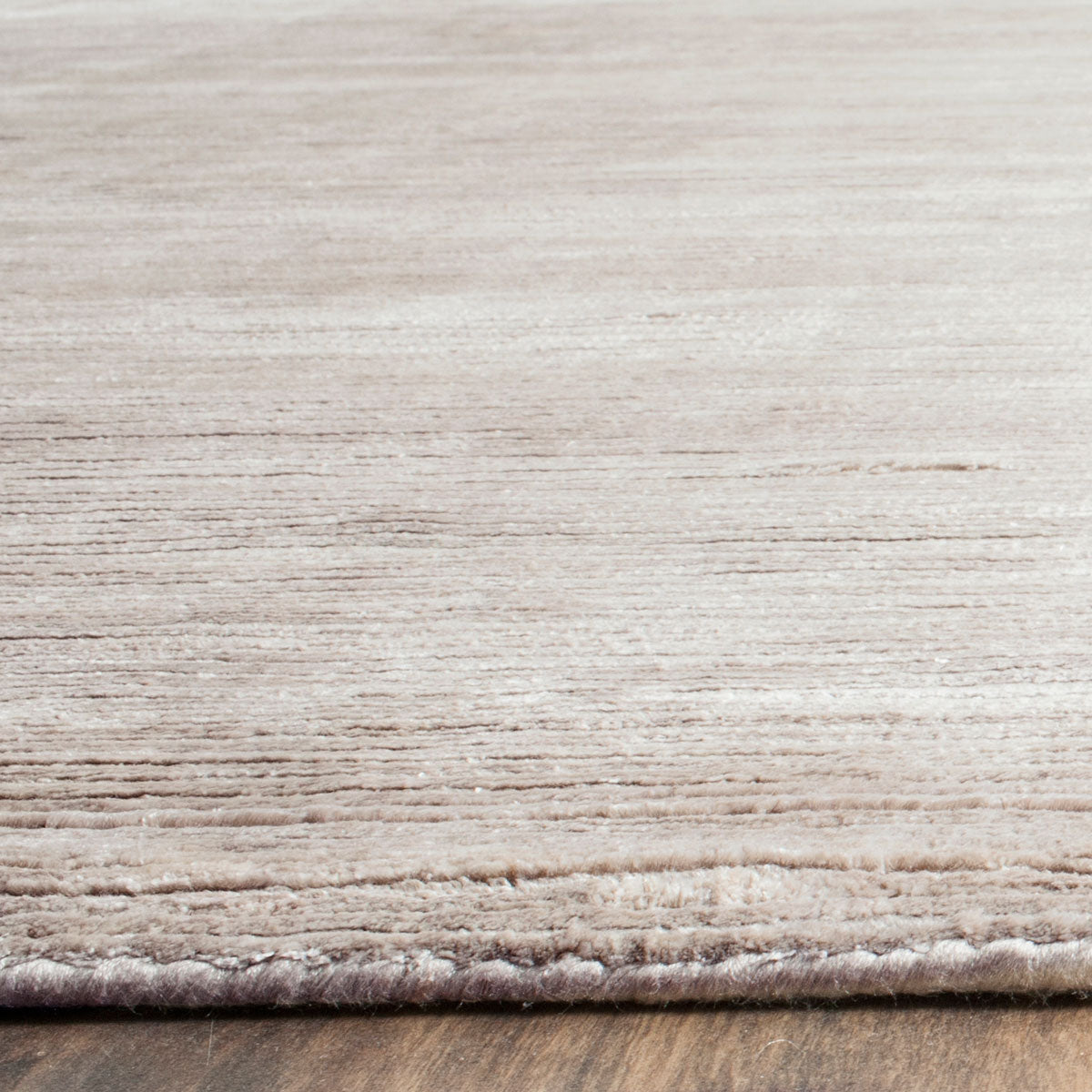 Mirage Luxury Hand - Loomed Area Rug: Exuding Hollywood Glamour with Sophisticated Tone - on - Tone Viscose for Lavish Spaces