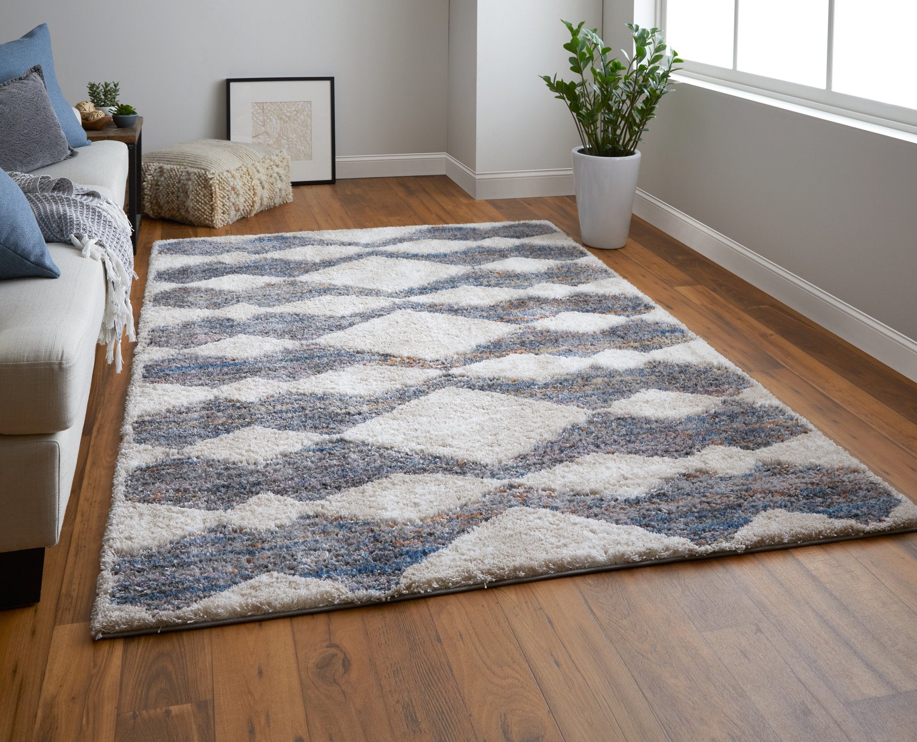 Feizy Mynka Machine-Made High-Pile Geometric Area Rug - Ideal for High Traffic Spaces, Pet and Kid Friendly, Stain and Fade Resistant
