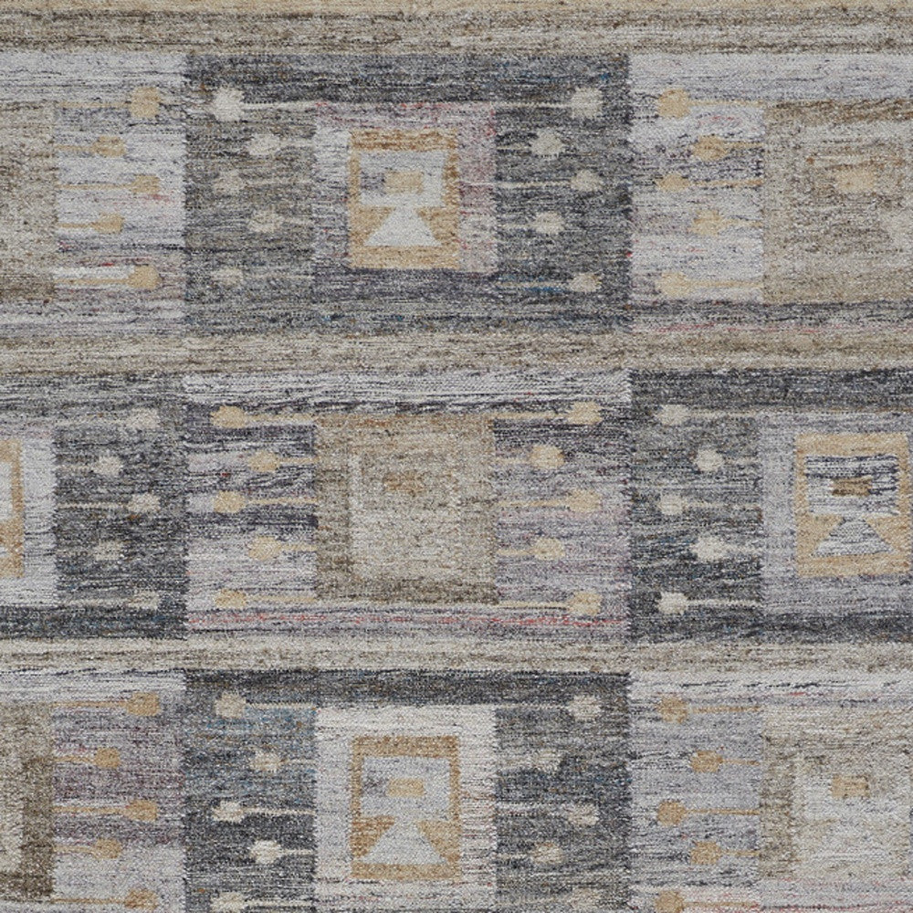 Exquisite Hand-Woven Gray Geometric Area Rug with Fringe - Stain Resistant and Ideal for Any Home Decor
