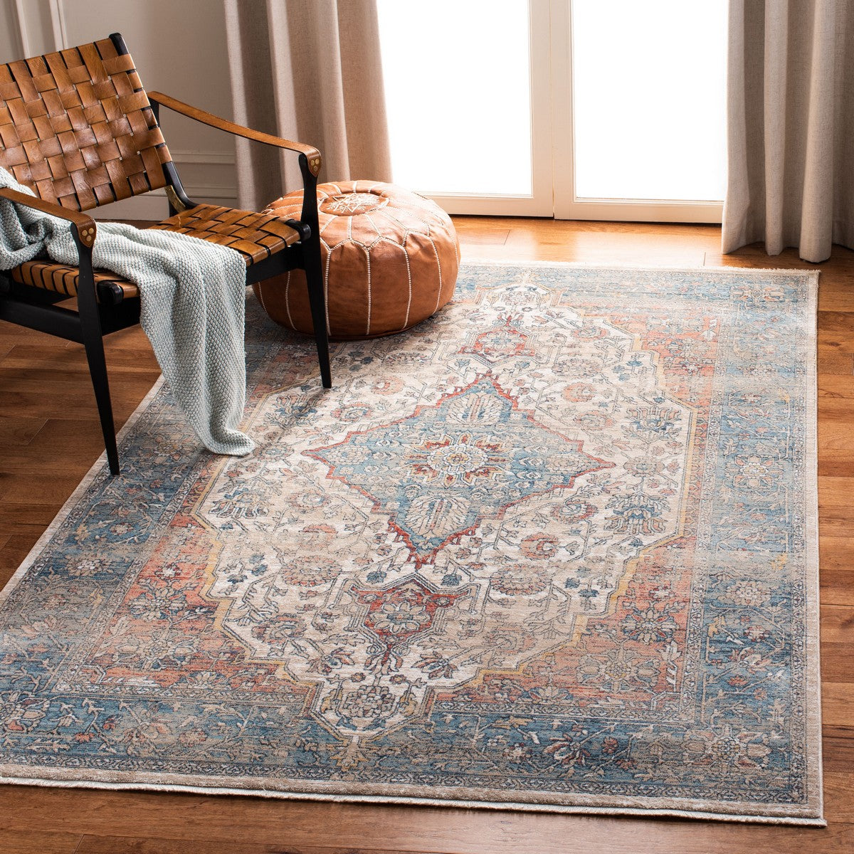 Victoria Elegant Traditional Power Loomed Polypropylene Rug - Durable and Easy to Clean
