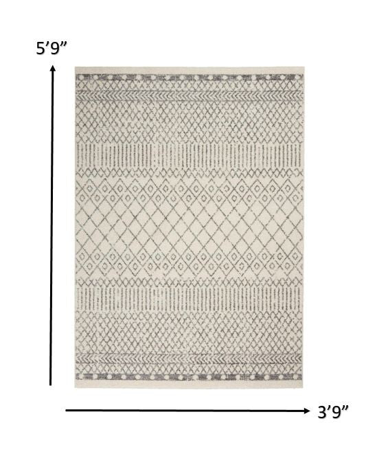 Luxurious and Durable Gray Geometric Patterned Power Loom Area Rug Ideal for Every Home Decor Style