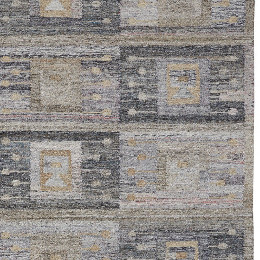 Exquisite Hand-Woven Gray Geometric Area Rug with Fringe - Stain Resistant and Ideal for Any Home Decor