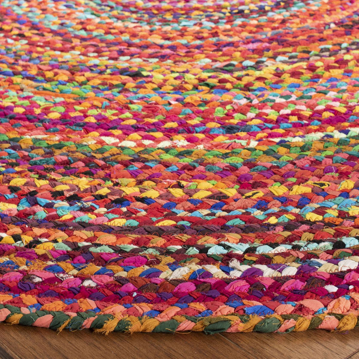 Stylish and Durable Hand - Braided Cotton Area Rug from India for Contemporary Homes