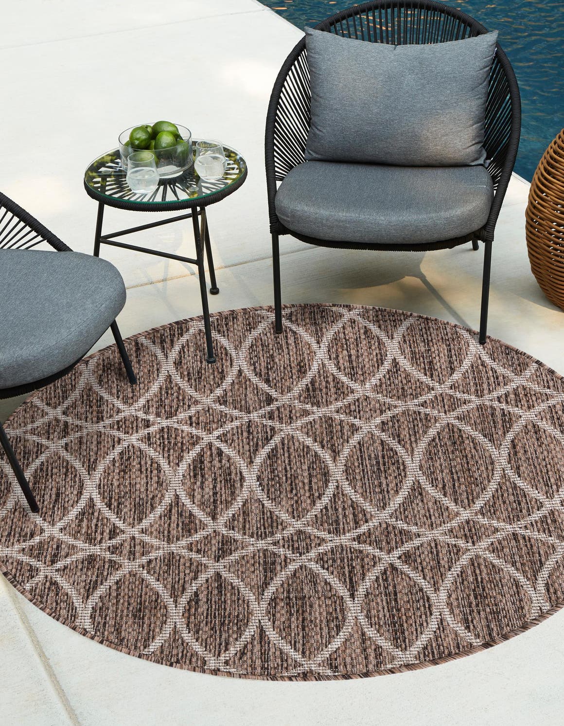 Durable and Stylish Outdoor Trellis Area Rug for a Space Upgrade