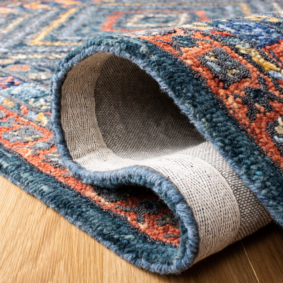 Artisan-Crafted Aspen Bohemian Style Hand-Tufted 100% Wool Pile Floor Rug for a Warm and Fashionable Home Decor