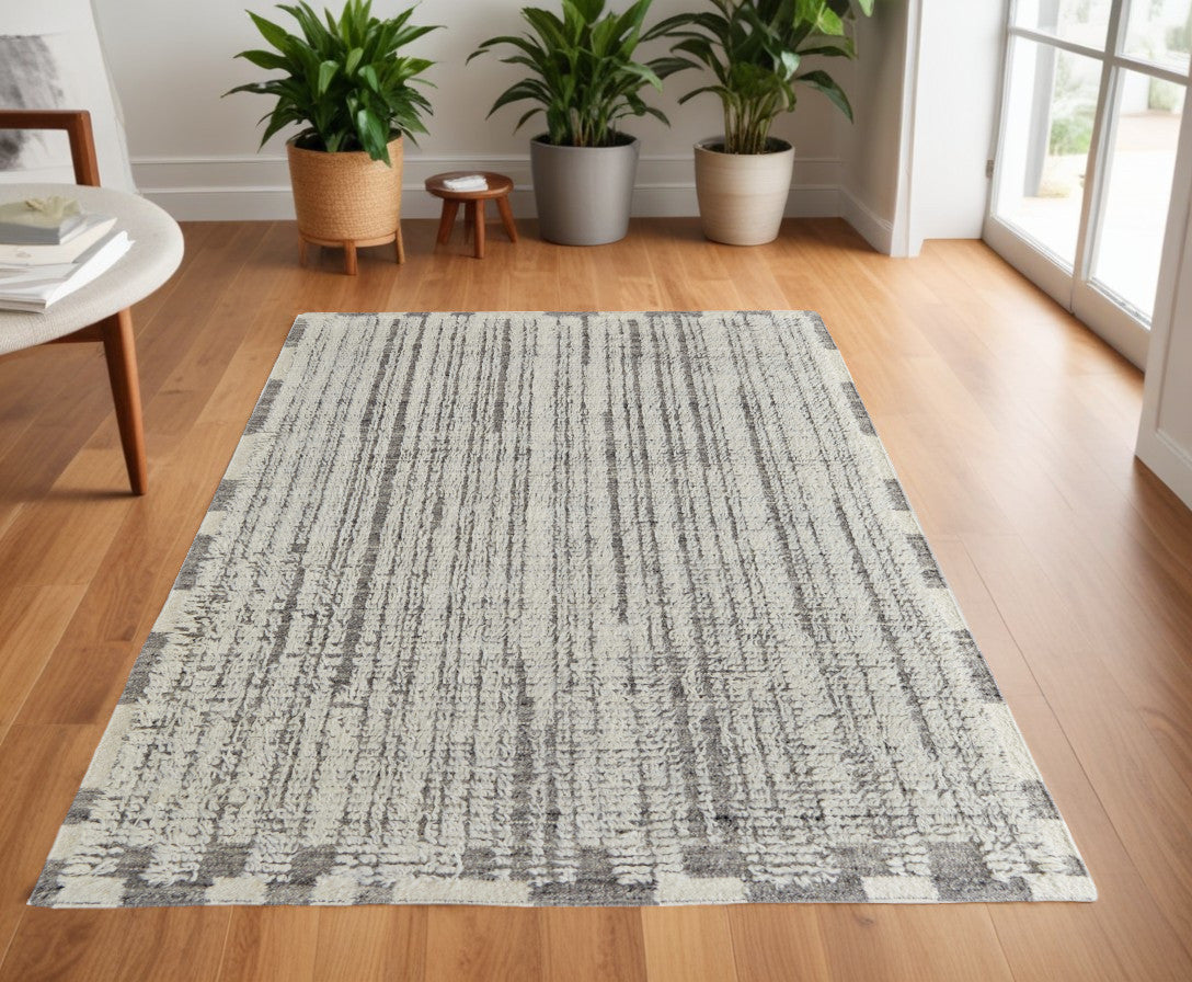 Stylish Stain-Resistant Hand-Woven Gray and Ivory Wool Area Rug for Any Space