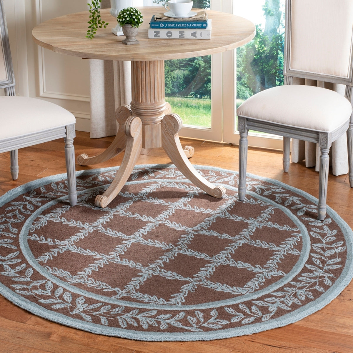 Luxurious Hand-Hooked Wool Pile Area Rug - Exquisite Artisan Craftsmanship for Sophisticated Home Decor