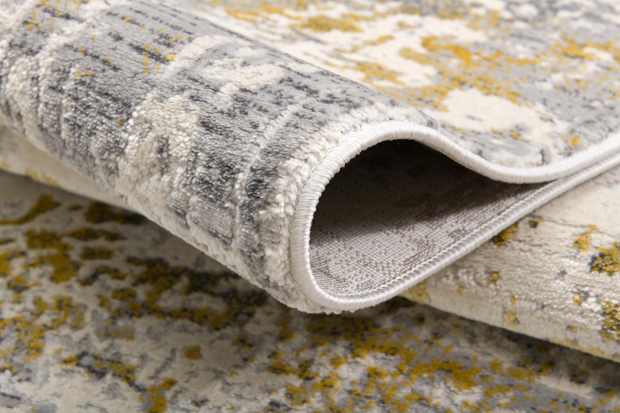 Exquisite Gold Abstract Dhurrie Area Rug for Indoor Spaces - Enhance Your Living Area with Elegant Design and Premium Quality