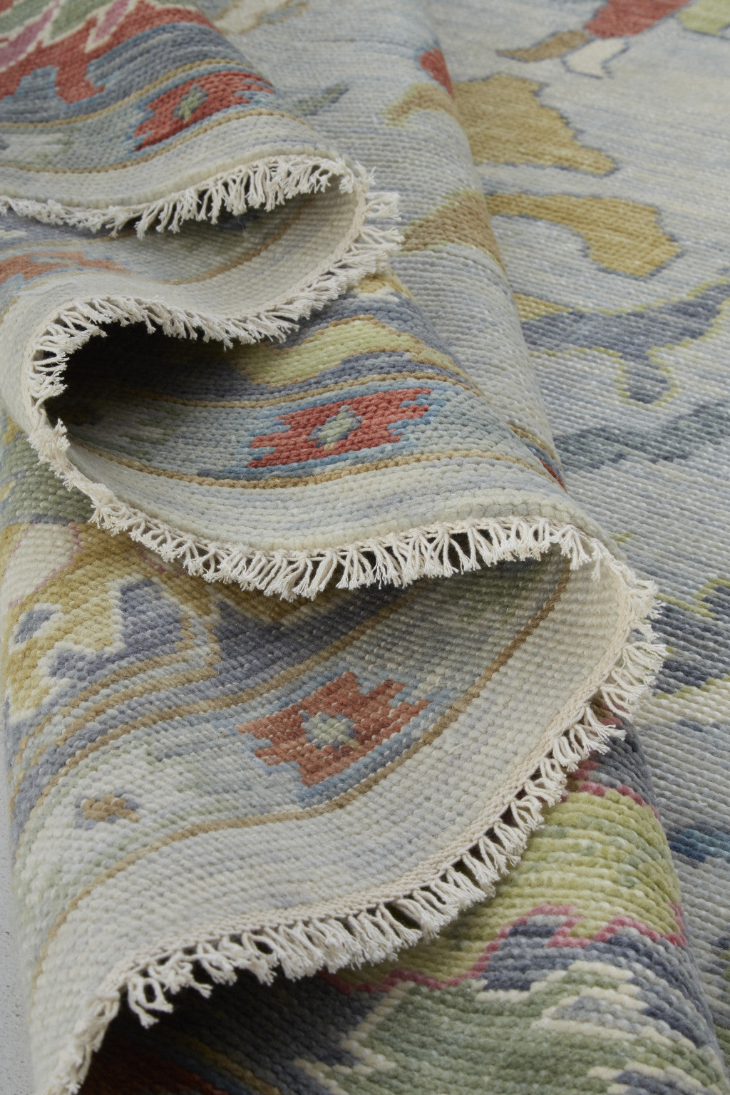 Stain-Resistant Hand-Knotted Gray, Gold & Fringed Wool Area Rug for Your Home