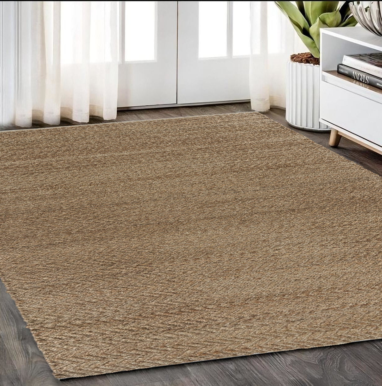 Exquisite Hand-Woven Natural Jute Area Rug - Exceptional Artisan Craftsmanship for Added Warmth and Elegant Style in Any Living Room