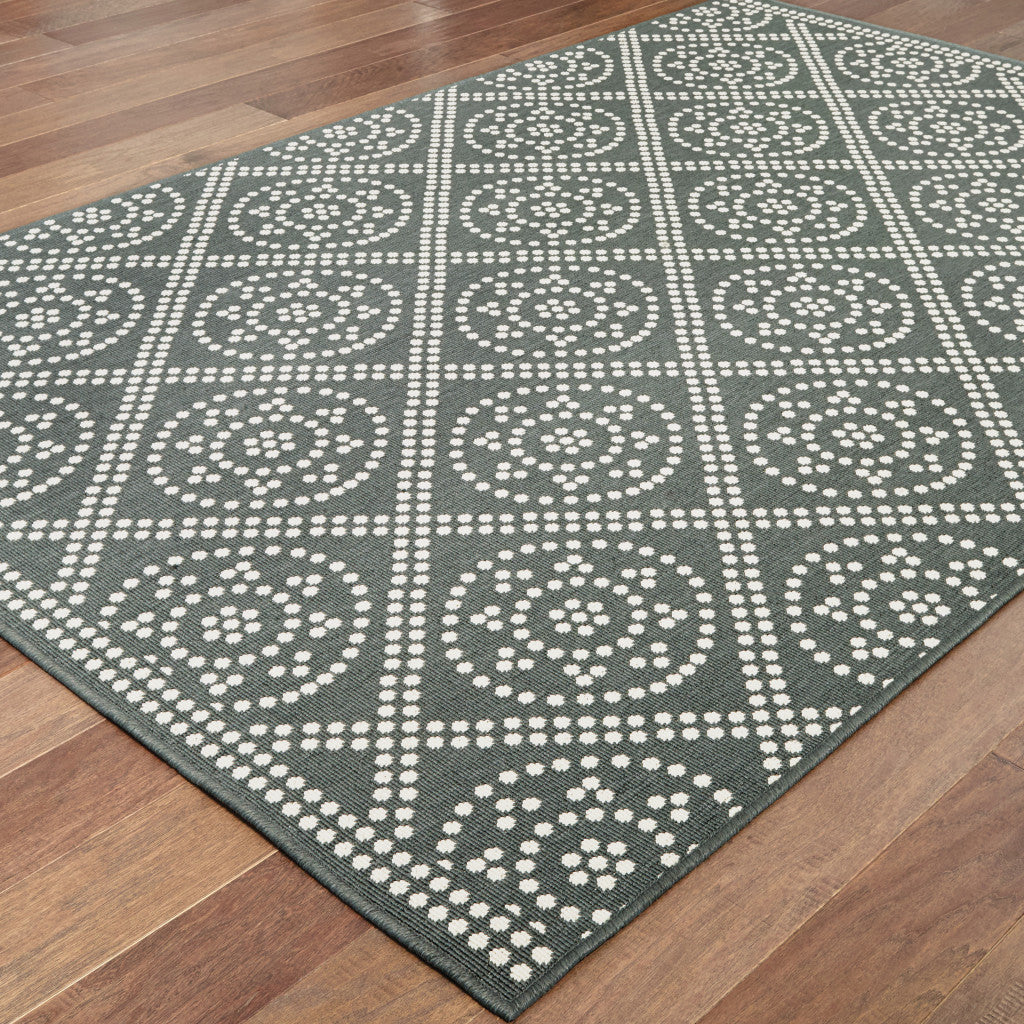 Stain-Resistant Gray and Ivory Geometric Rug for Indoor and Outdoor Use