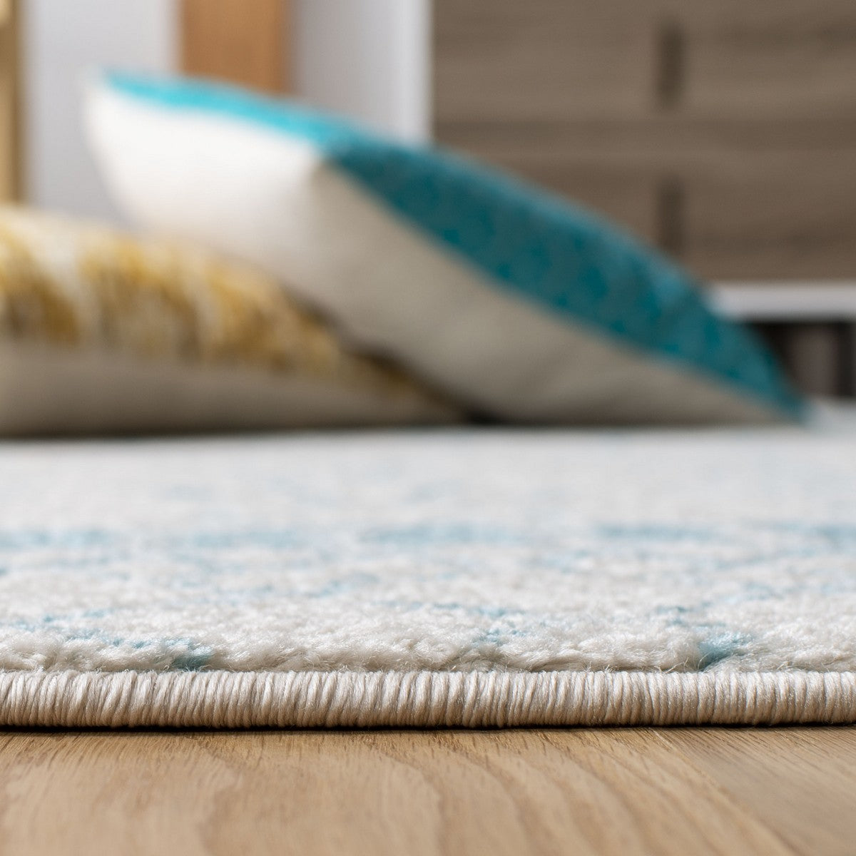 Stylish and Durable Tulum Bohemian Power Loomed Polypropylene Area Rug for Any Space