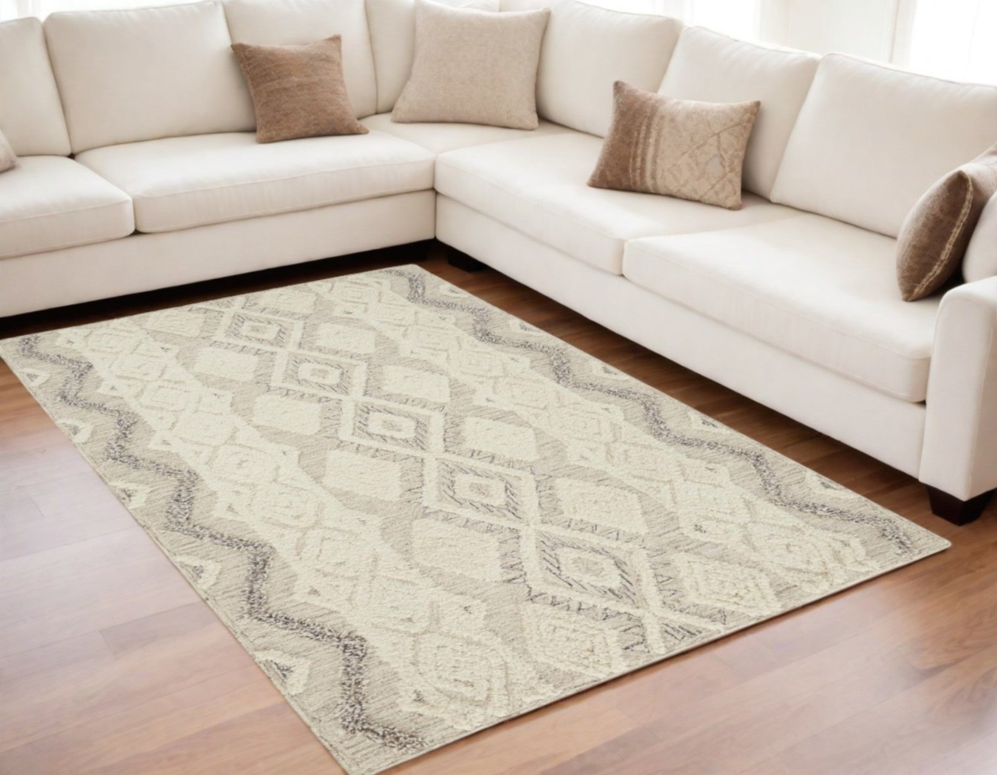 Stylish Handmade Wool Area Rug with Stain-Resistant Geometric Design for Elegant Living Spaces