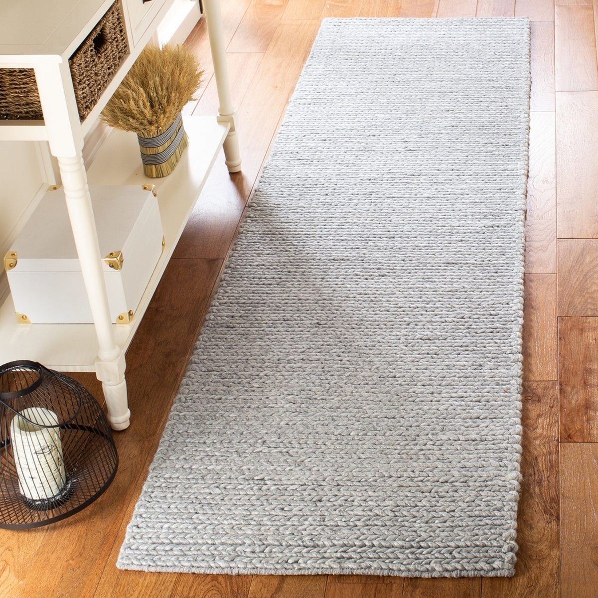 Luxurious Hand-Woven 40% Wool & 60% Bamboo Silk Rug for Sustainable Home Decor