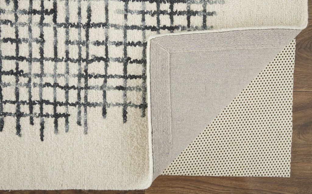 Soft Stain-Resistant Handmade Wool Plaid Area Rug for a Cozy Living Space