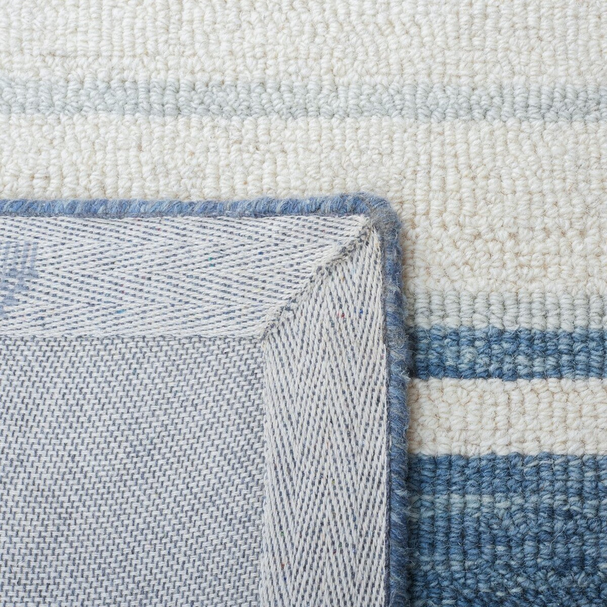 Elegant Hand-Tufted 100% Wool Pile Metro 607 Rug for Modern Home Decor