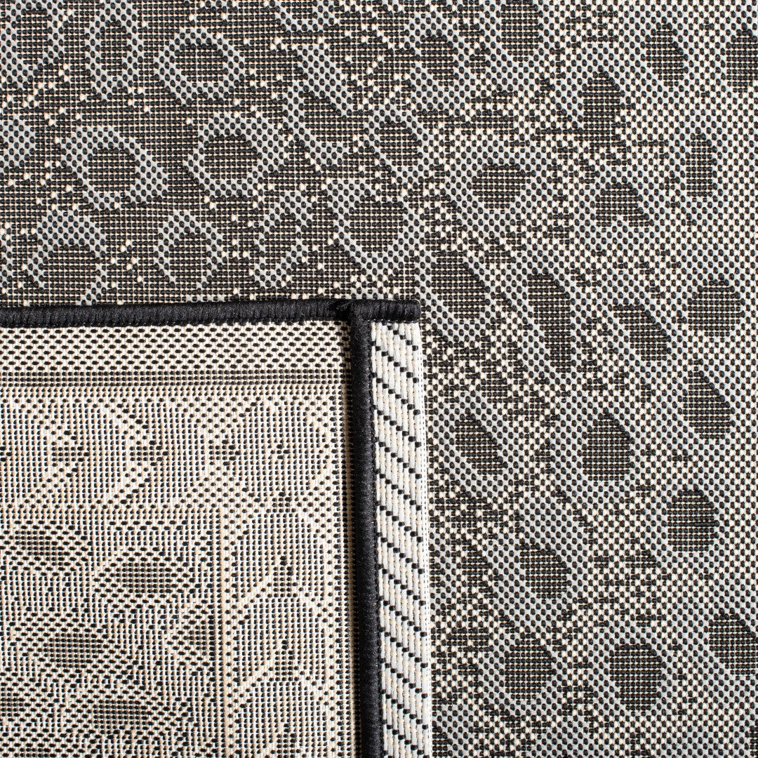 Stylish Cheetah Indoor/Outdoor Rug - Durable Polypropylene Fiber for Any Space