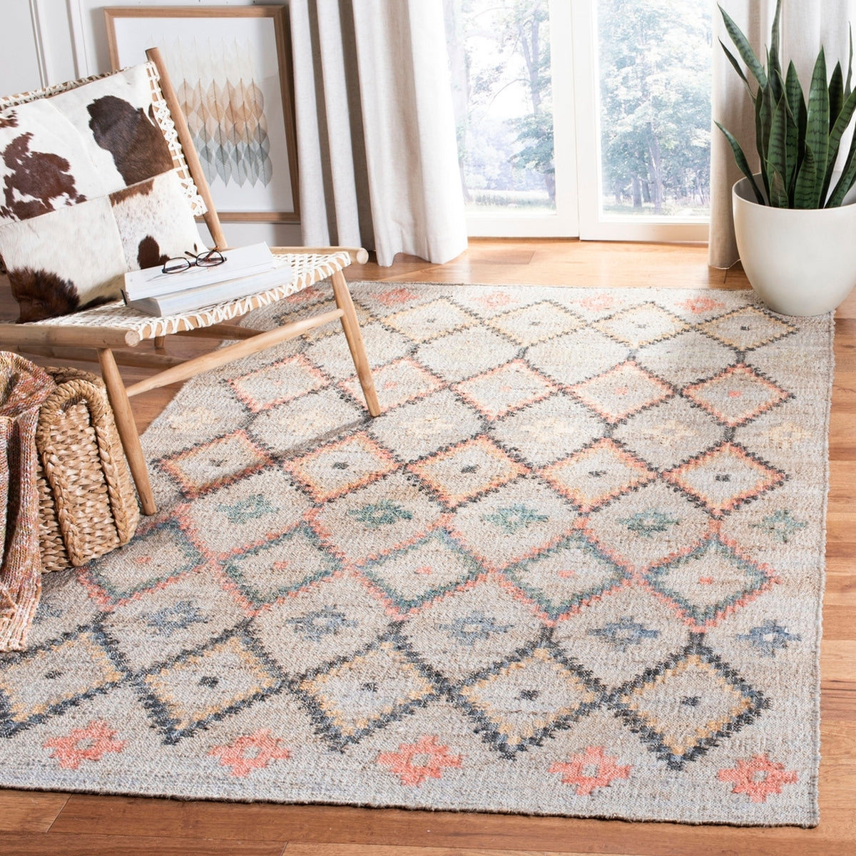 Eco-Friendly, Durable Indian Hand Loomed Jute and Cotton Kilim Rug for Stylish Homes