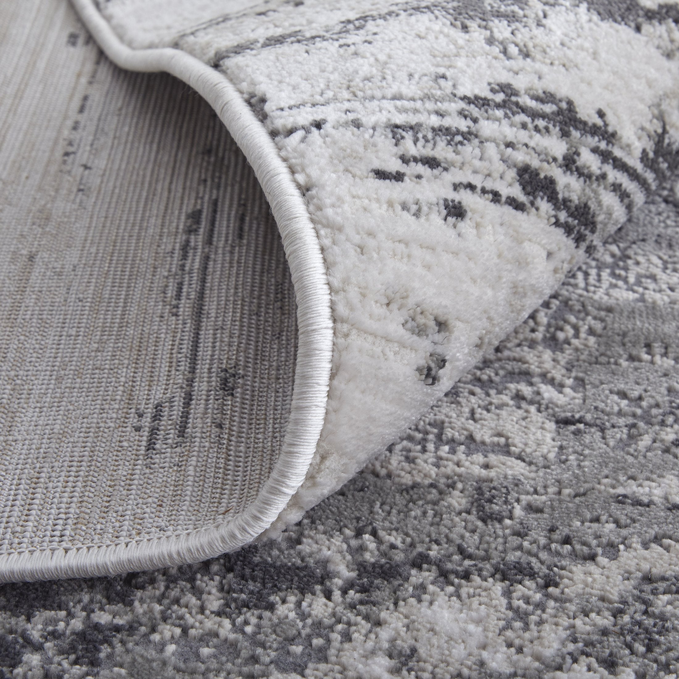 Durable Stain-Resistant Prasad Abstract Distressed Rug with Modern Geometric Design