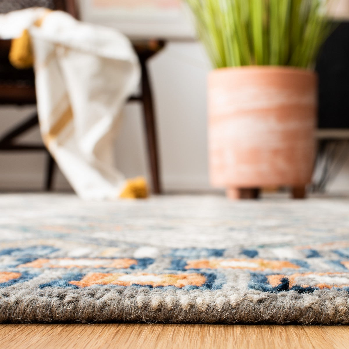 Exquisite Aspen Hand-Tufted Wool Bohemian-Style Area Rug with a Plush 10mm Pile Height for Elegant and Cozy Home Decor
