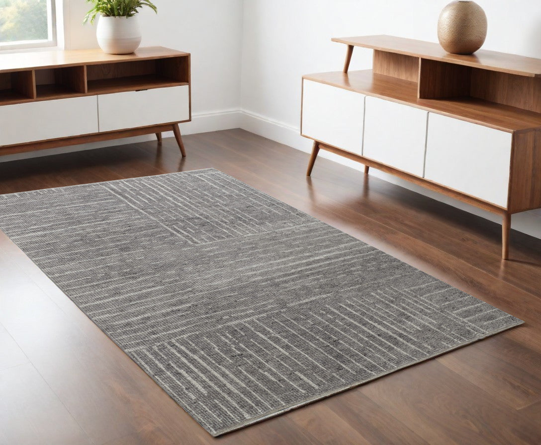 Exquisite Hand-Knotted Wool Area Rug with Elegant Ivory and Gray Checkered Design for Cozy and Stain-Resistant Living Spaces