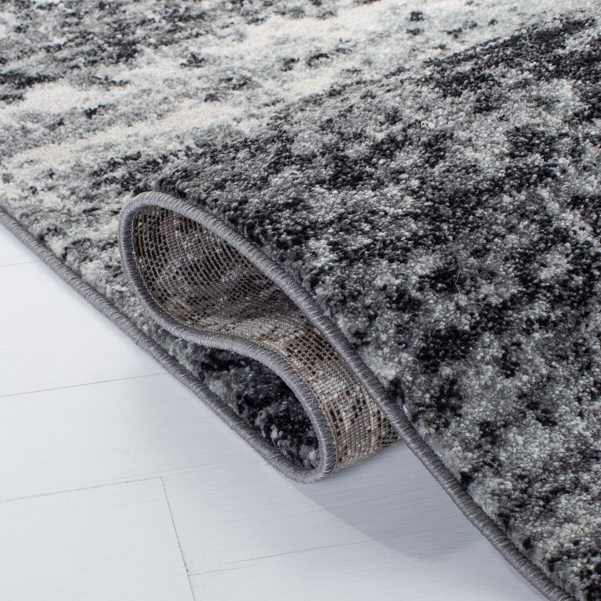 Evoke Transitional Power Loomed Rug: Durable Blend, Stylish Look for Any Room