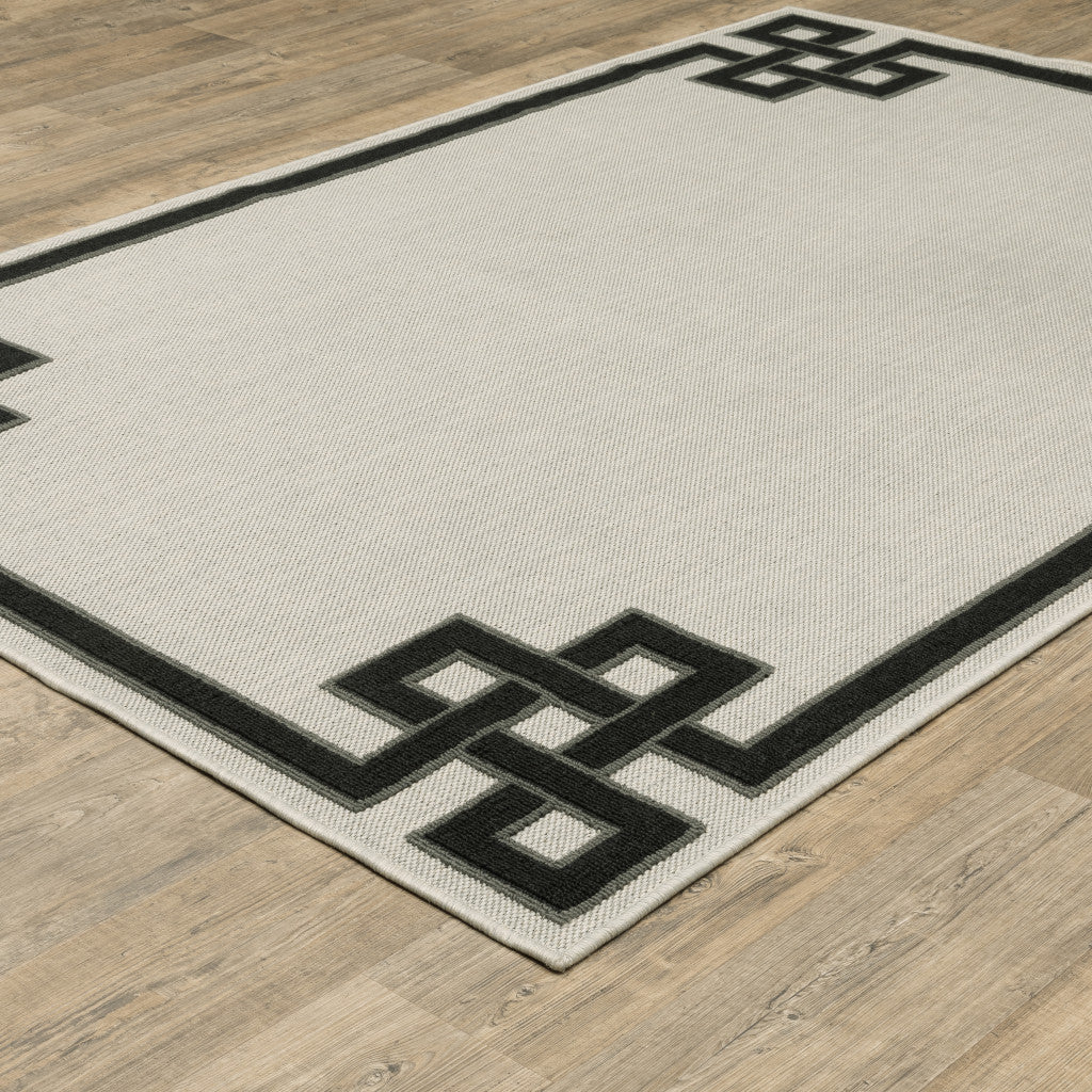 Stain-Resistant Beige and Black Indoor-Outdoor Area Rug for Homes with Kids and Pets