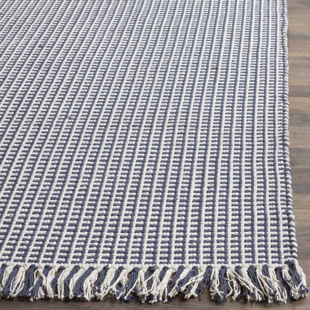 Exquisite Montauk Hand-Woven Indian Cotton Area Rug - Ideal, Durable, and Stylish for Every Space