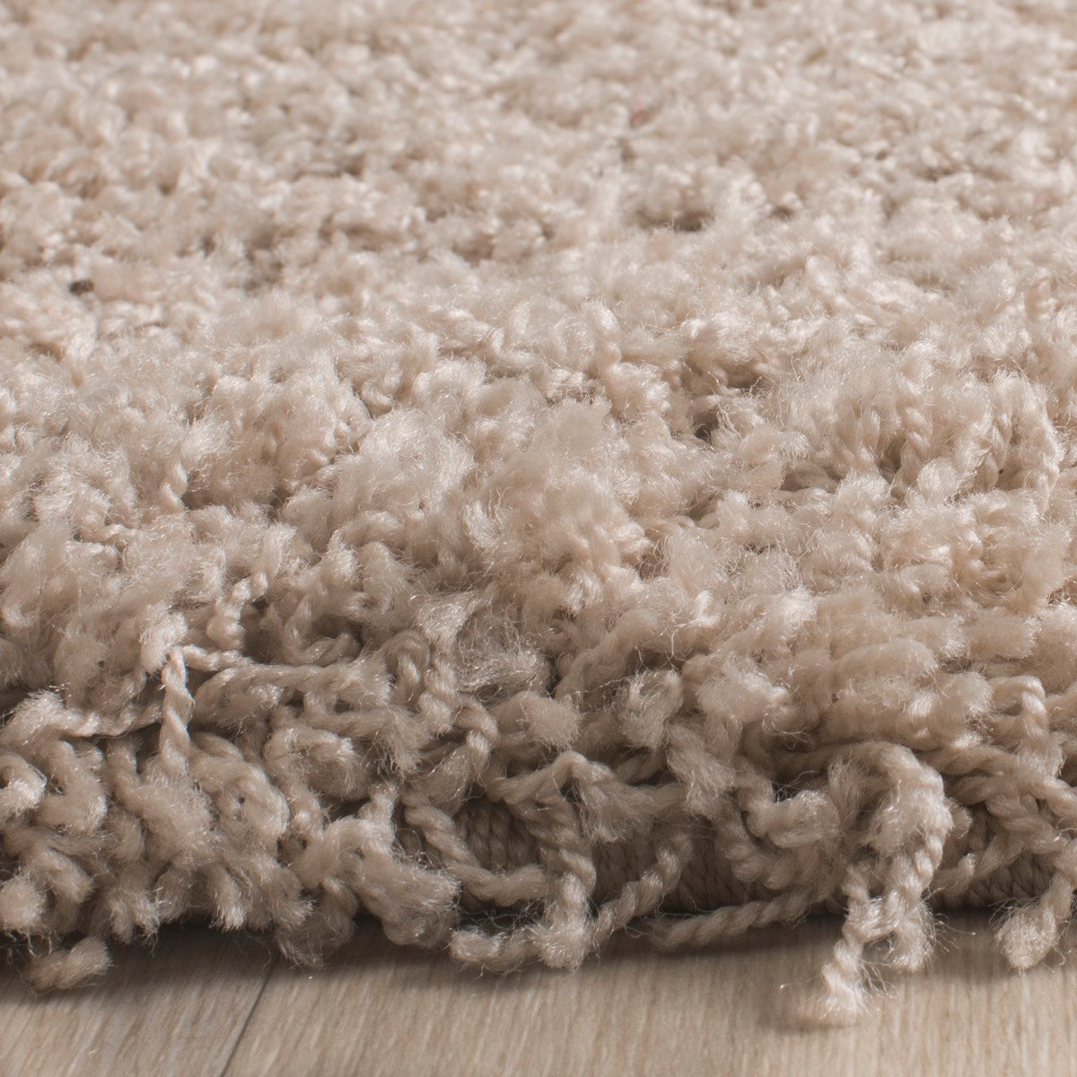 Sgl Laguna SGL303 Opulent Power-Loomed Shag Rug for Modern Living Spaces