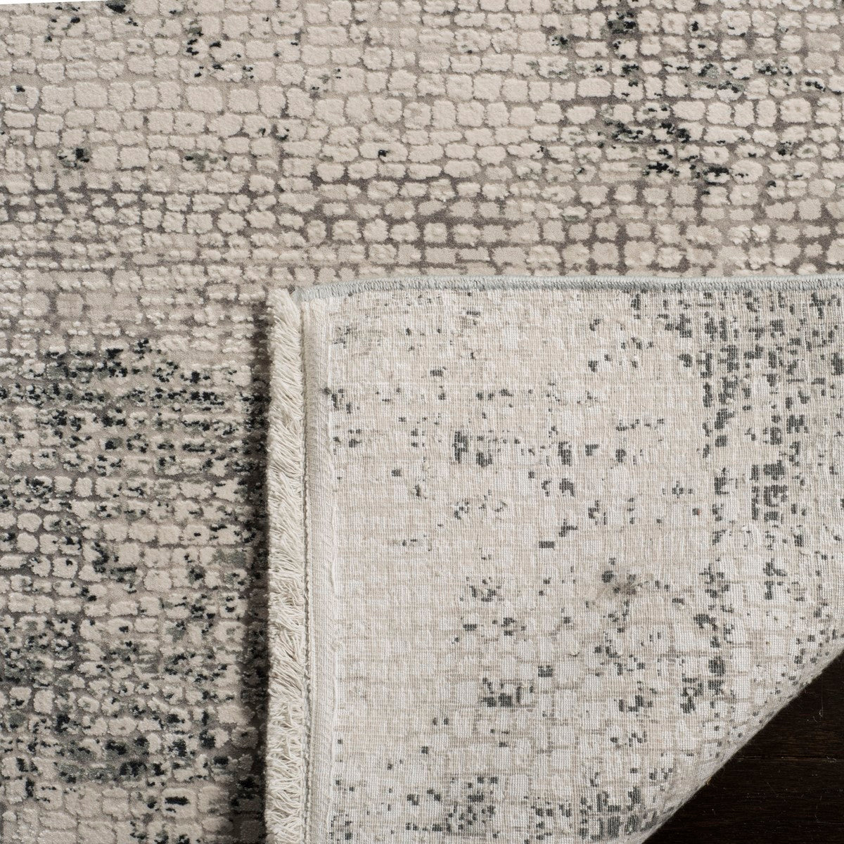 Eclipse ECL230 Luxury Hand - Power Loomed Floor Rug with Plush Soft Pile Height for a Sophisticated Elegant Home Decorating Style