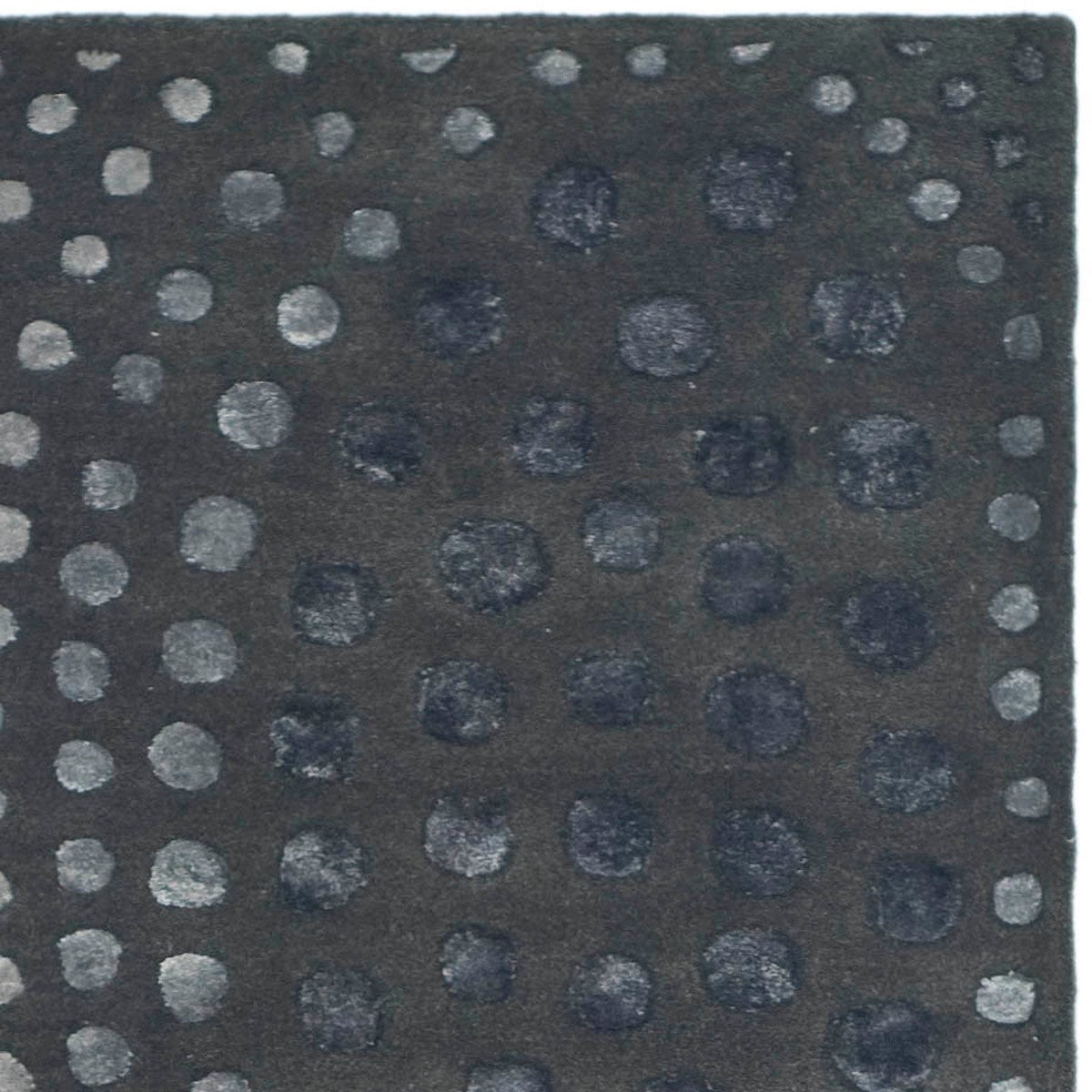 Elegant Hand - Tufted Soho Rug for Both Modern and Traditional Home Decor