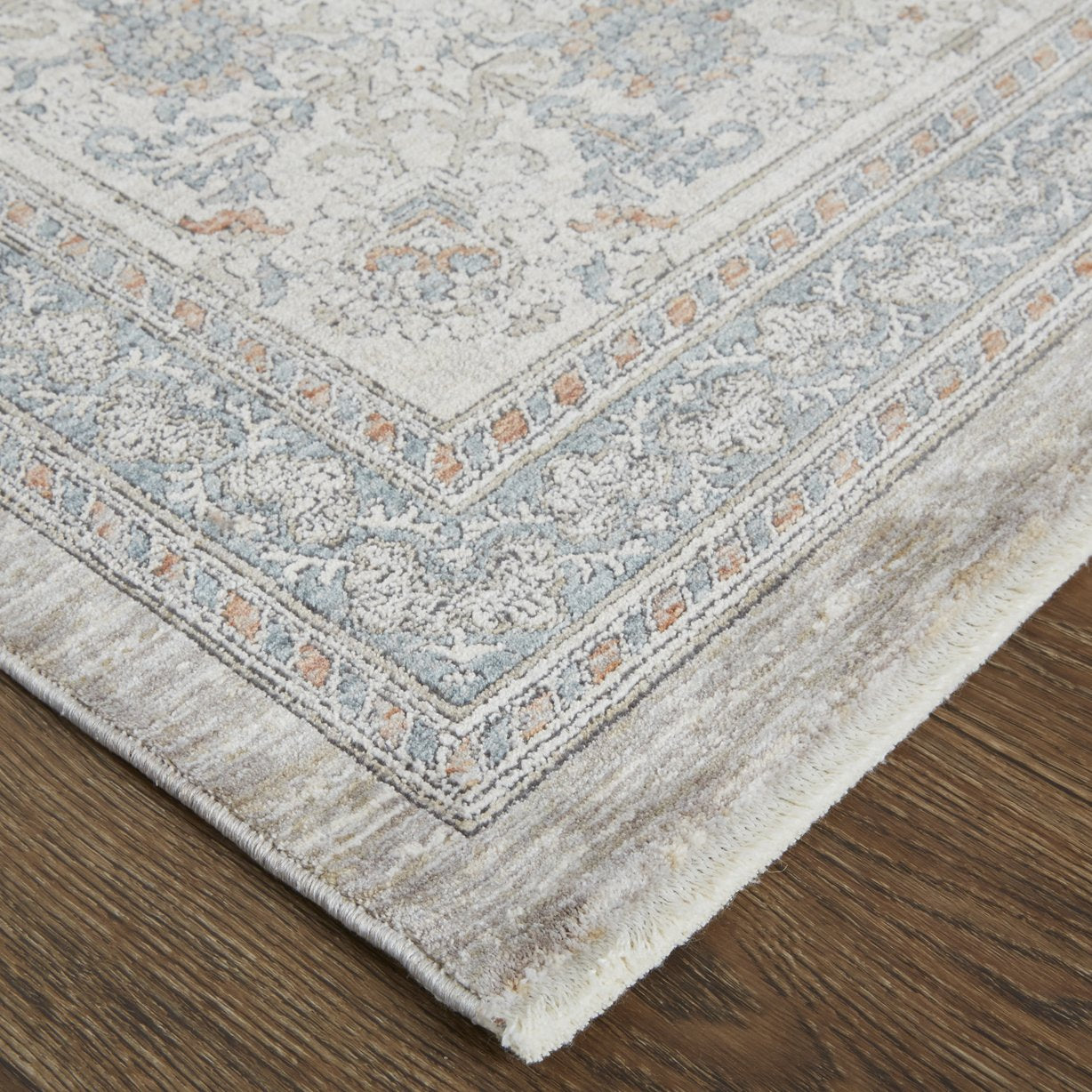 Marquette Stain-Resistant & Durable Power-Loomed Rug with Traditional Persian Patterns