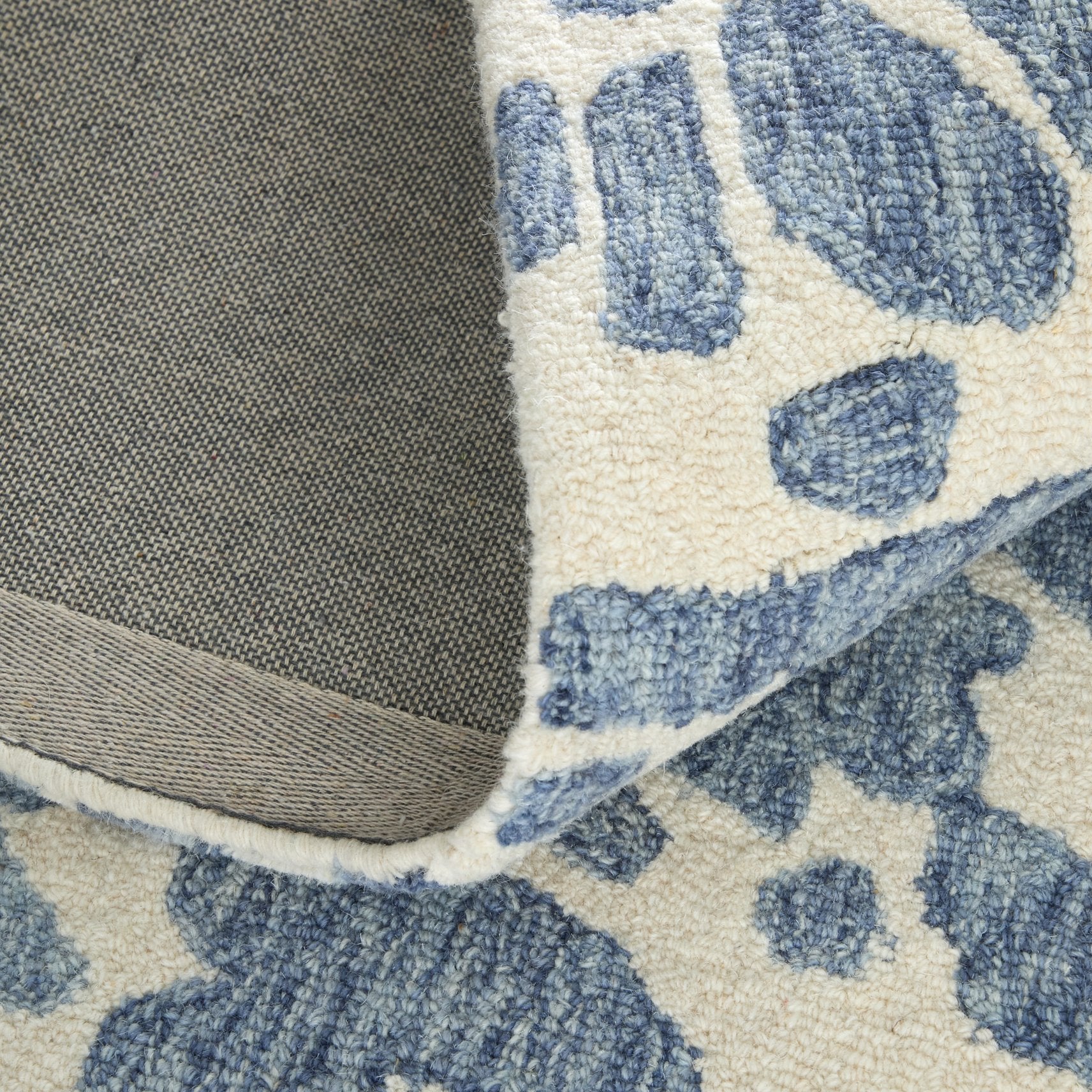 Wallace Hand-Tufted Indian Wool Rug: Durable, Textured for High-Traffic Modern Spaces