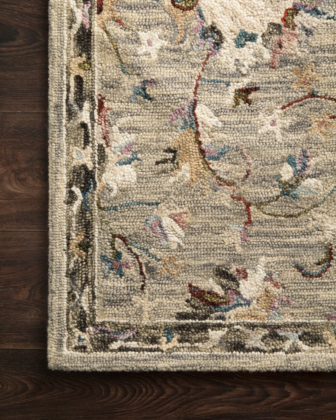 Beatty 100% Wool Hooked Traditional Area Rug - A Timeless and Exquisite Decor Piece with Soft and Luxurious Texture for Every Room