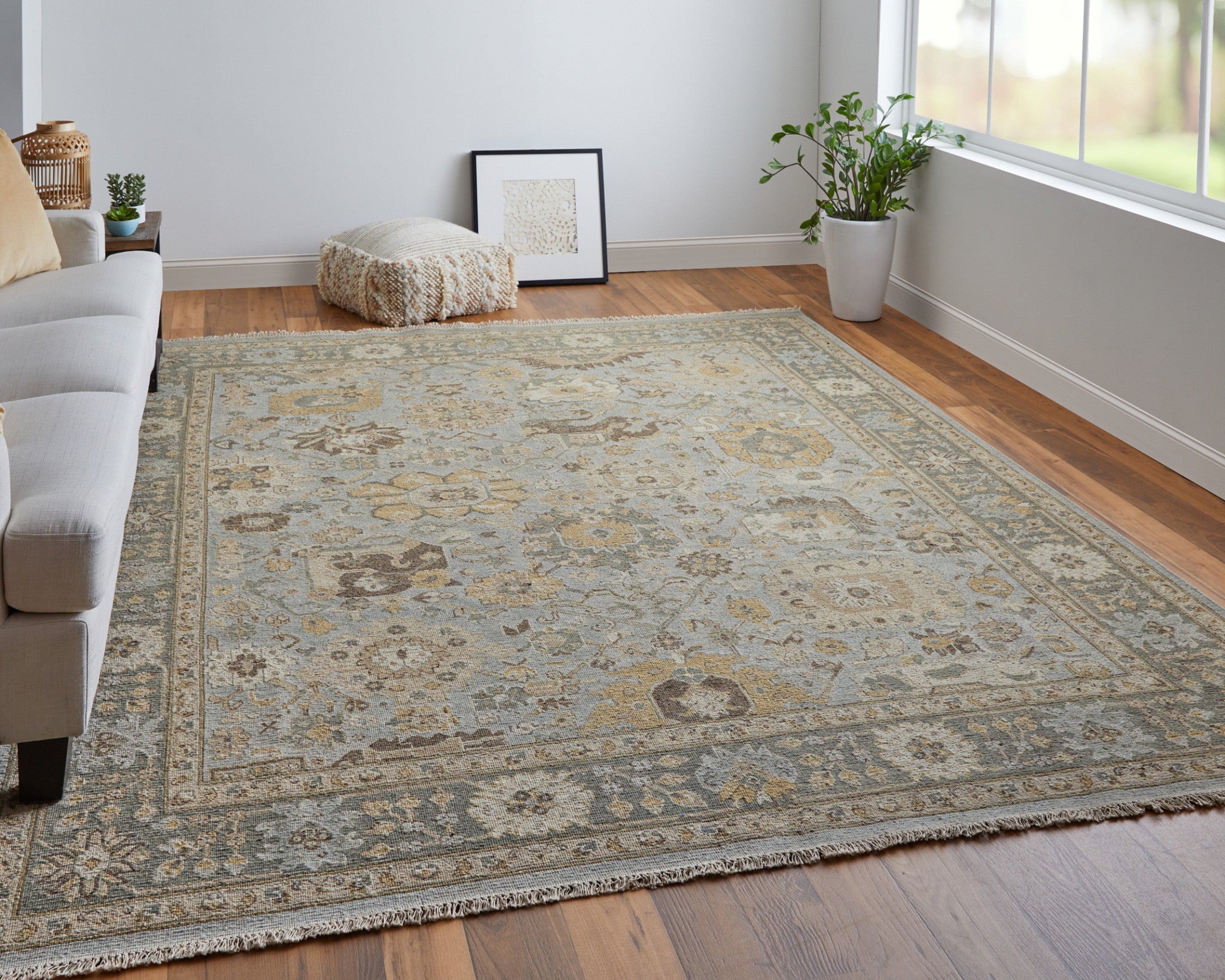 Exquisite Hand - Knotted Wool Oriental Area Rug with Graceful Gray and Brown Color Scheme and Timeless Fringe