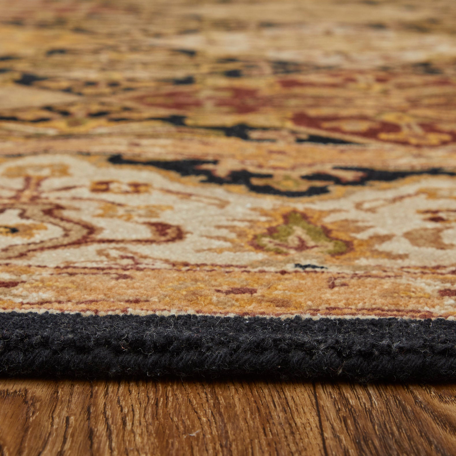 Durable and Stain-Resistant Hand-Tufted Wool Wagner Rug for High-Traffic Zones