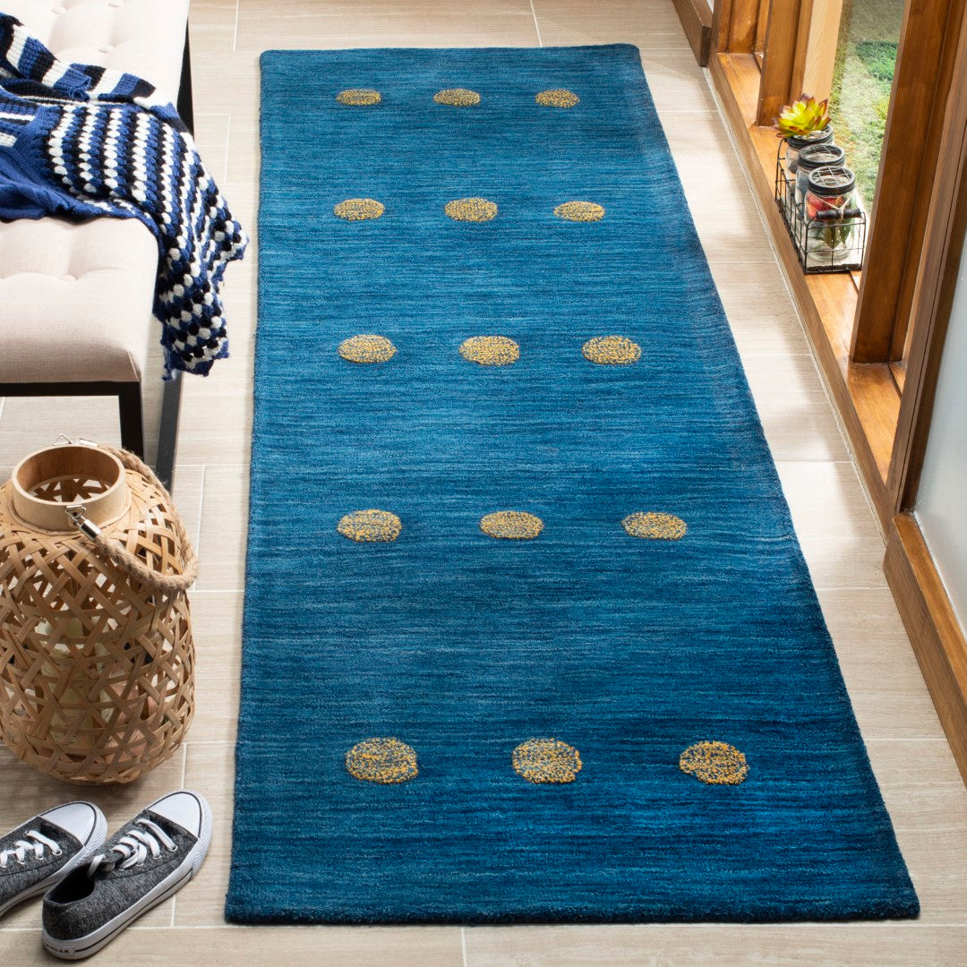 Himalaya Exquisite Hand - Woven Wool Area Rug with Elegant Design, Ideal for Creating Cozy and Comfortable Home Decor Spaces for Home Decor Lovers