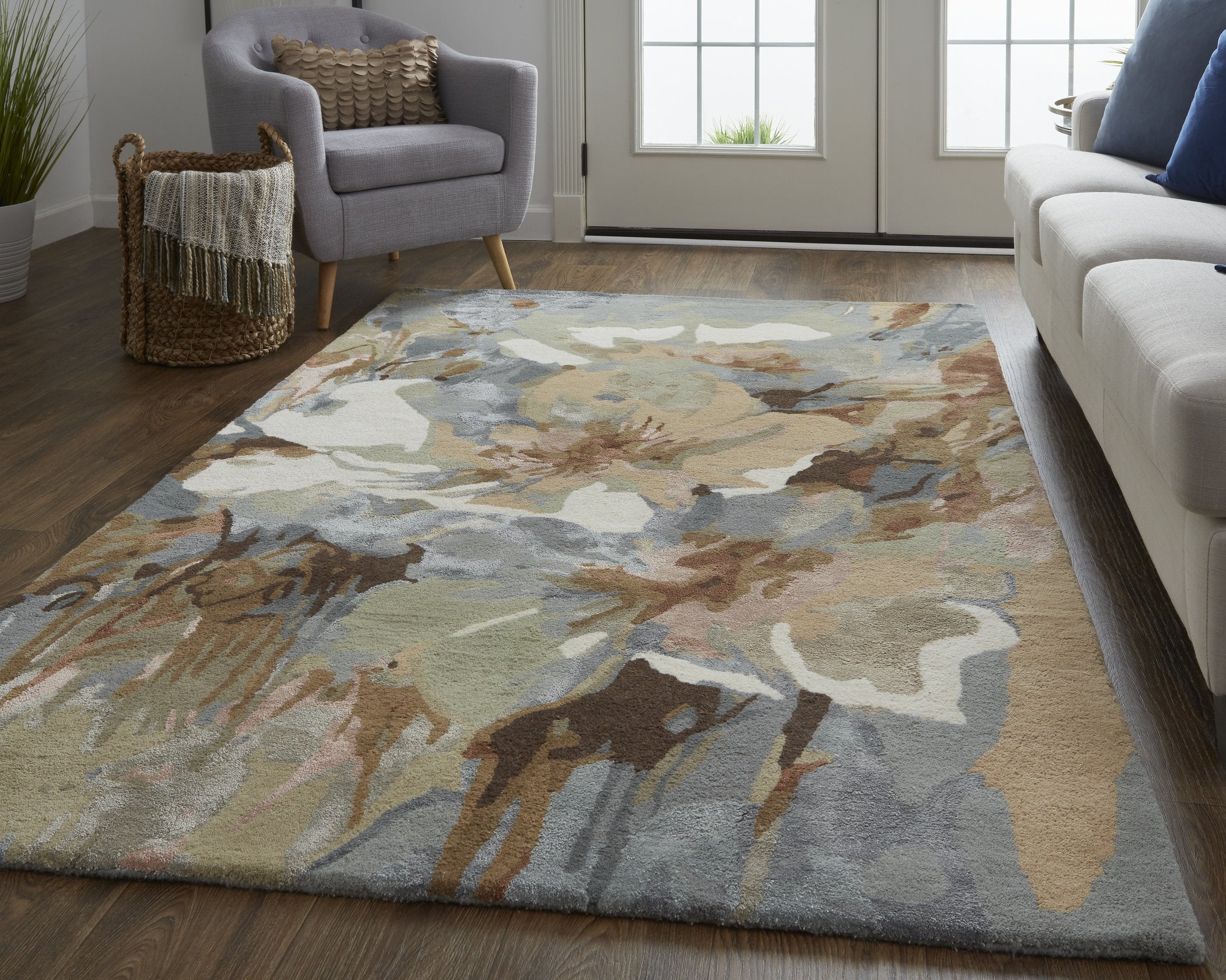 Dafney Hand-Tufted Wool & Viscose Floral Rug - Vivid Watercolor Design for Elegant Spaces