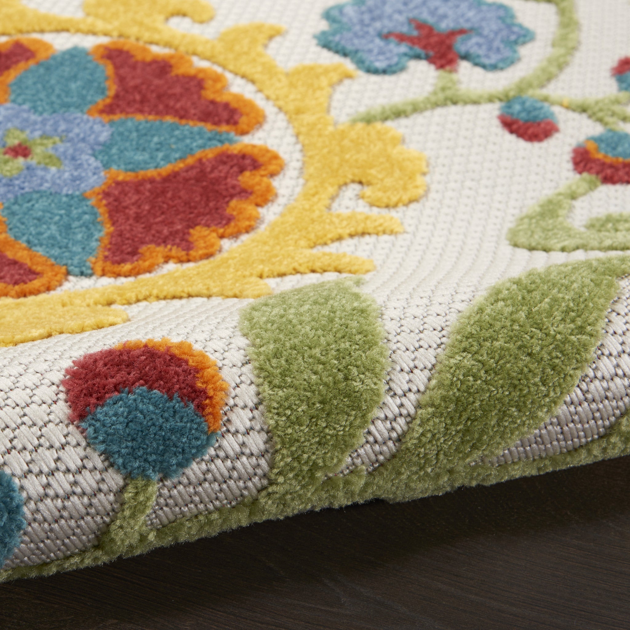 Turkish-Made Elegant Floral Outdoor and Indoor Area Rug, 5' x 7'