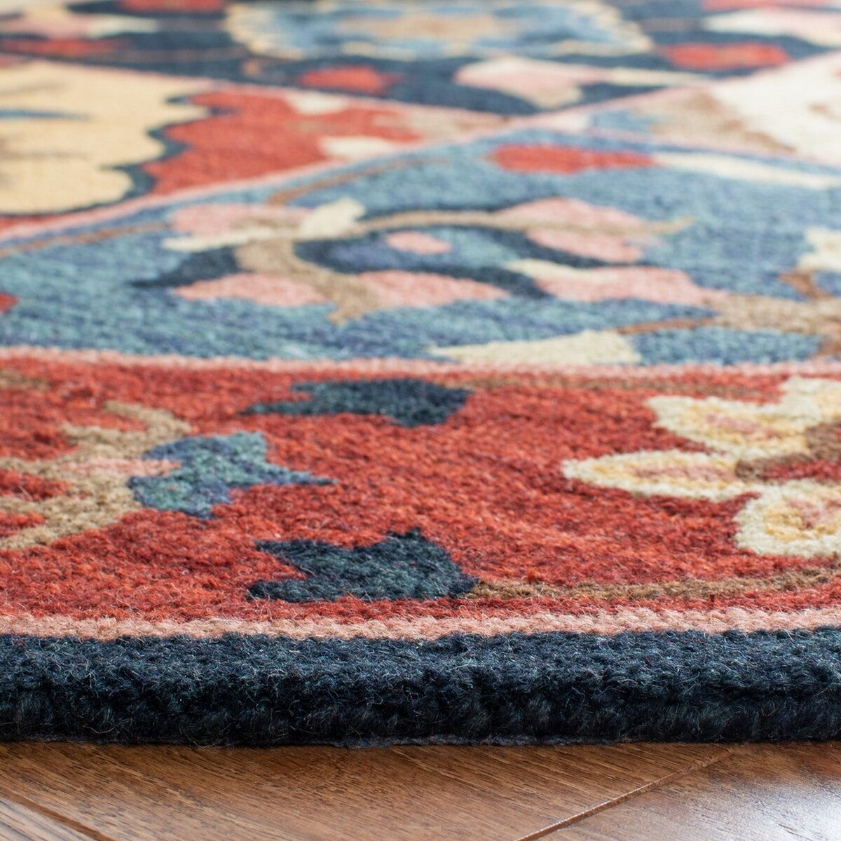 Luxurious Aspen Hand-Tufted Bohemian Floor Rug Crafted with 80% Wool and 20% Cotton for Cozy Home Decor