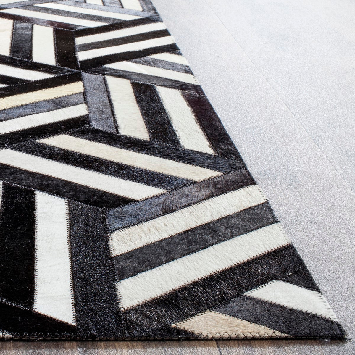 Studio Handmade Woven Genuine Leather Carpet - A Contemporary Artistic Rug Ideal for Rustic - Chic and Modern Interior Decor Styles