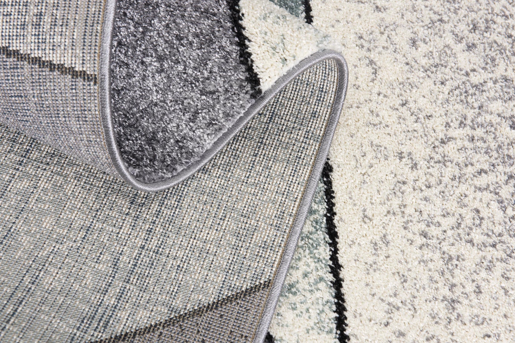 Stylish and Durable Gray and Blue Geometric Prism Pattern Area Rug Ideal for Modern Living Spaces