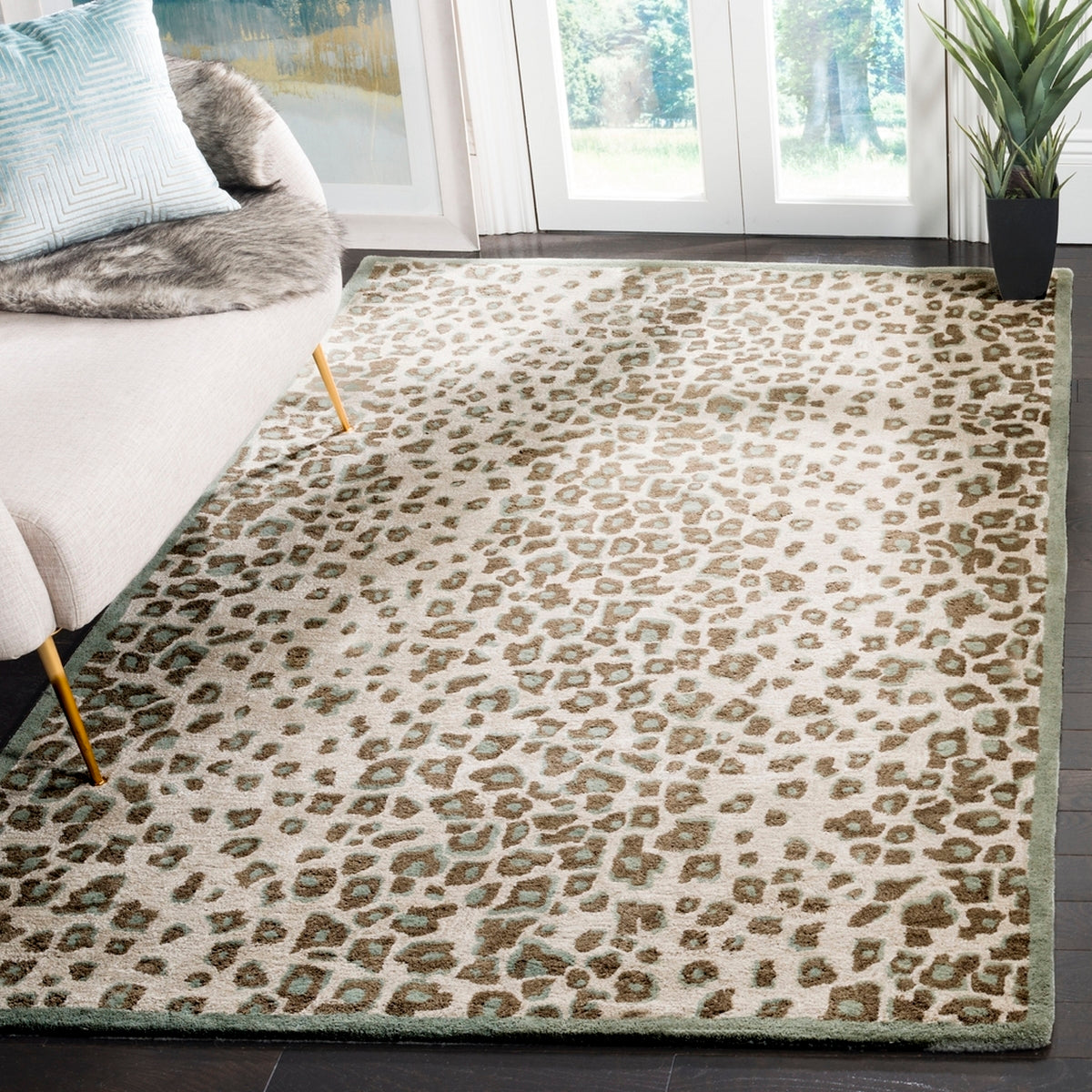 Martha Kalahari Premium Hand-Tufted Wool and Viscose Area Rug with a Modern Leopard Print Design for Elegant Home Decor Enhancement