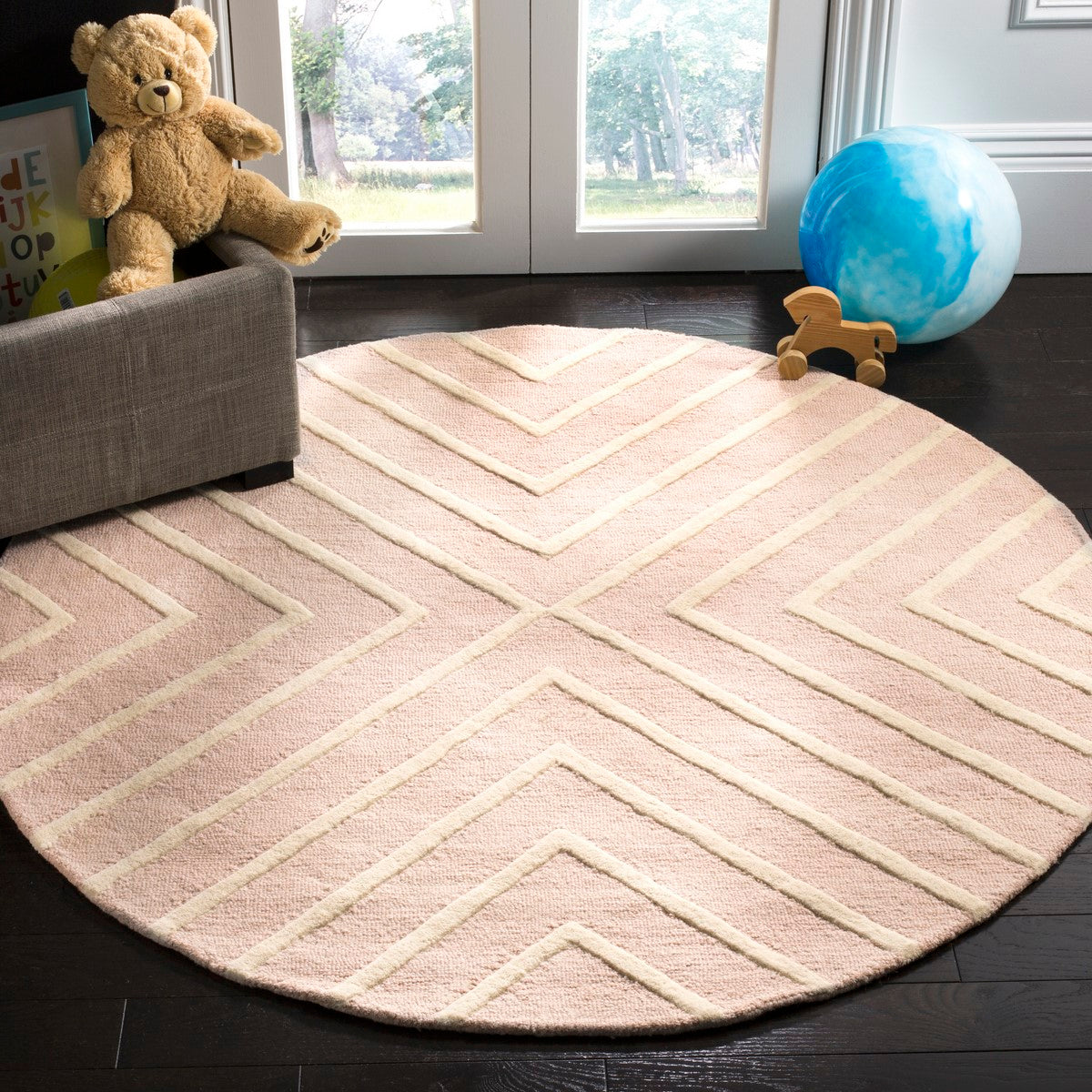 Safavieh Kids SFK920 Cozy and Stylish Hand - Tufted Wool Rug Ideal for Children's Playroom Decor