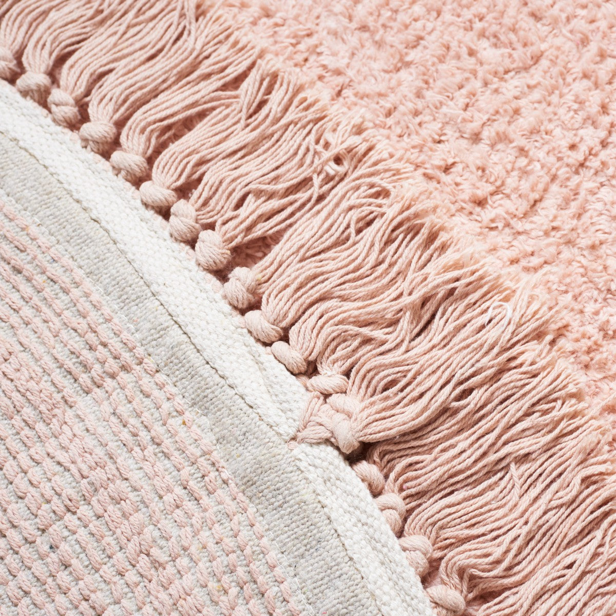 Soft and Machine-Washable Hand-Woven 100% Cotton Rug for Home Decor
