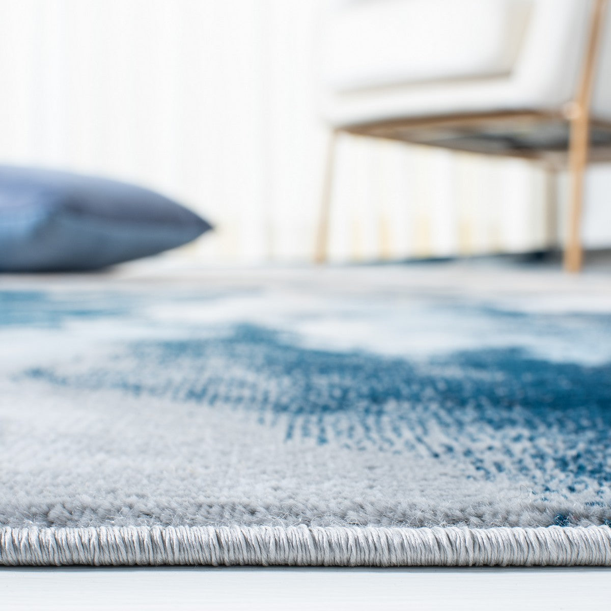 Stylish and Durable Contemporary Lagoon Power Loomed Polypropylene Floor Rug - Decorative Solution from Turkey